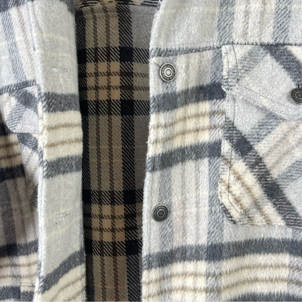 RSQ Medium Plaid Soft Fleece Shacket Cabin Fireside Woodsy Chore Barn Camp - Picture 5 of 11